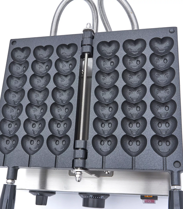 heart emoji waffle maker - 3 pieces