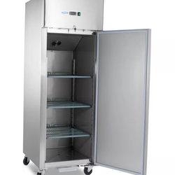 Freezer - 600 l - 3 Adjustable Shelves (GN 2/1) - On Wheels - incl Shelves